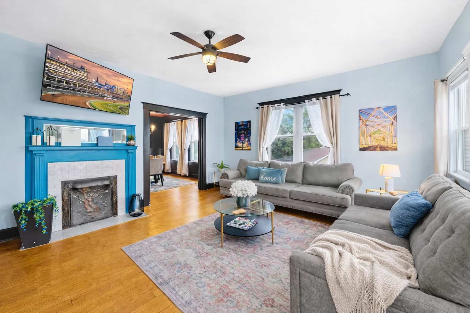 テレビ、書斎 / ワークスペース