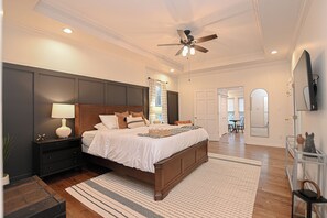 4 bedrooms, iron/ironing board, travel cot, free WiFi