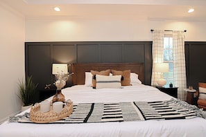 4 室のベッドルーム、アイロン / アイロン台、旅行用ベビーベッド、WiFi (無料)