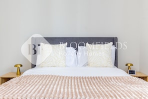 Bügeleisen/Bügelbrett, kostenloses WLAN, Bettwäsche