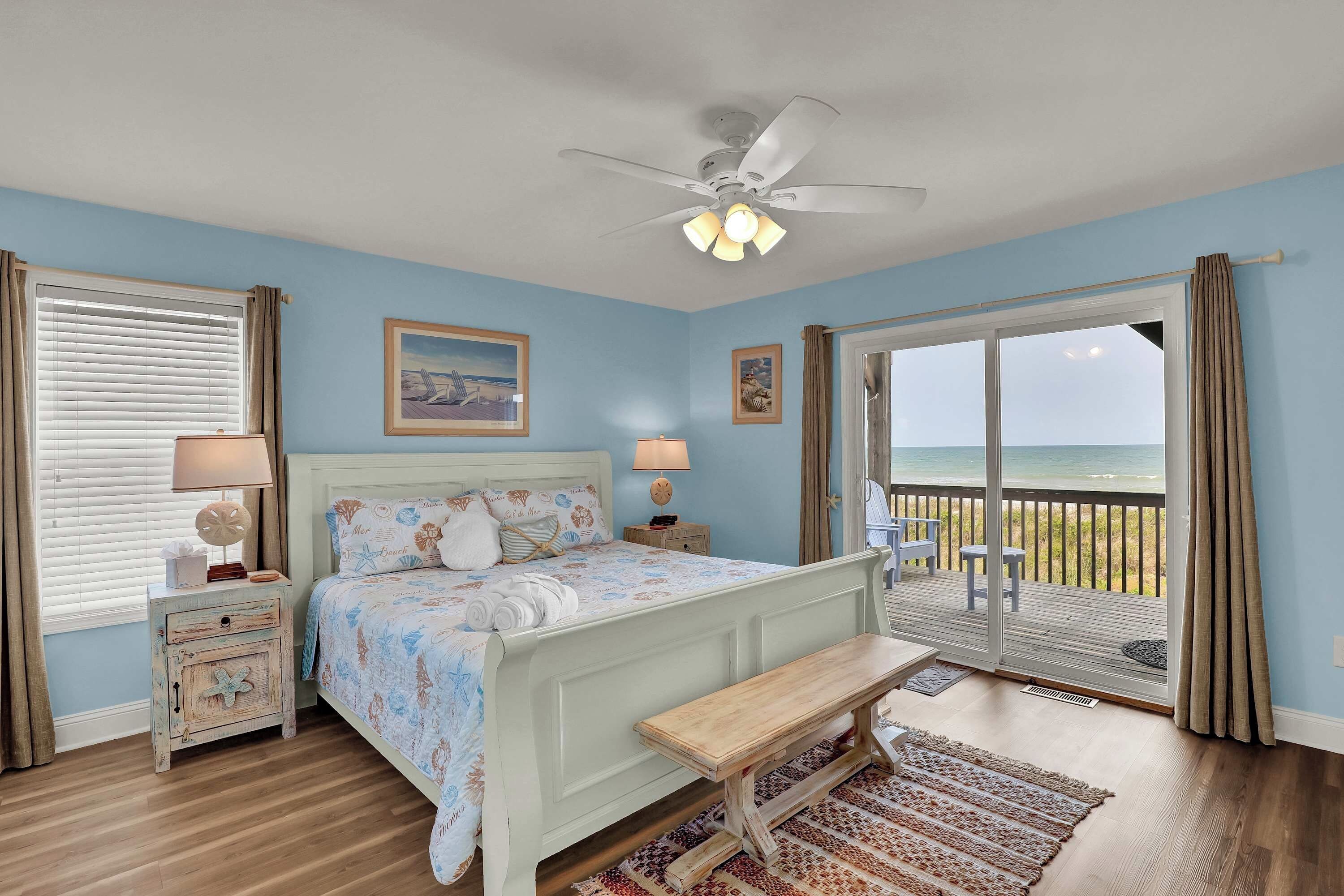 5 bedrooms, desk, iron/ironing board, WiFi