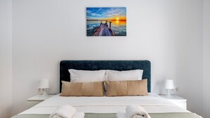 Apartment, 3 Bedrooms, Kitchen, City View - Cozyopolis - Timeless 3-BR in Athens  (Athens)