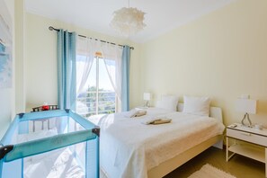 1 bedroom, in-room safe, desk, iron/ironing board