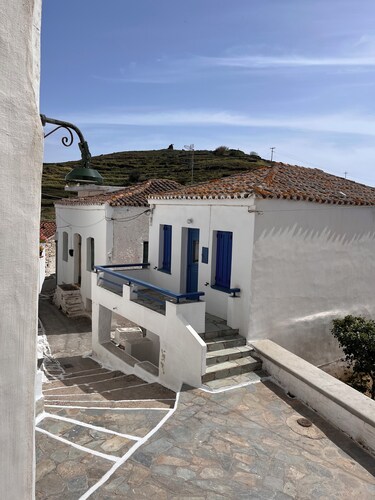 Abella Maison, Kythnos