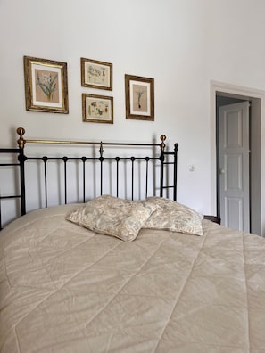1 bedroom, WiFi, bed sheets - Abella Maison, Kythnos (kythnos)