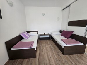 2 chambres, Wi-Fi gratuit, draps fournis