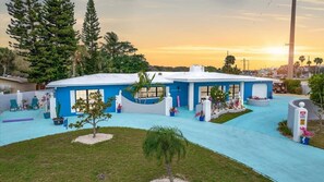 Exterior - The Leon Lane Oasis – w/ Pool, Fire Pit & Steps to the Beach (Cocoa Beach)