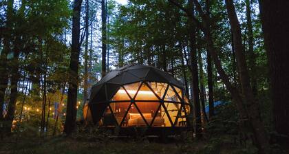 Luna dome w/ sky loft, kitchen, & full bath - 09