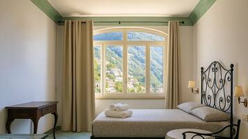 Camera Superior con letto matrimoniale o 2 letti singoli, vista mare | Minibar, una cassaforte in camera, Wi-Fi gratuito