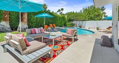 Chateau Palm Springs – Stylish Mid-Century Home with Pool, Piano, Views & Citrus Trees