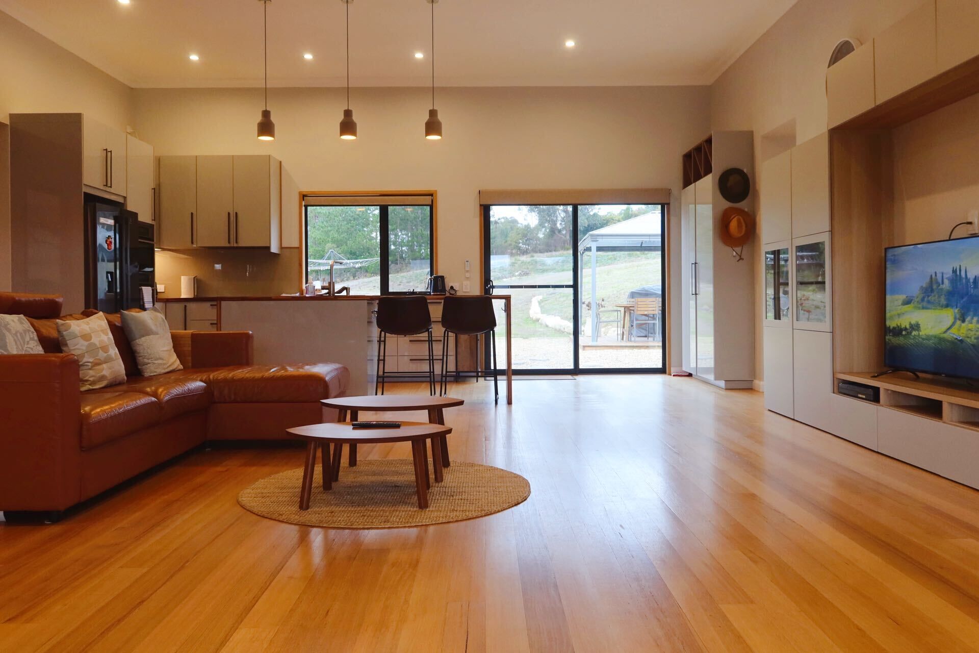 Fernseher, Arbeitsbereiche