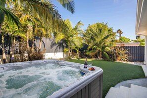 Terrace/patio - Modern Coastal La Jolla Gem (San Diego)