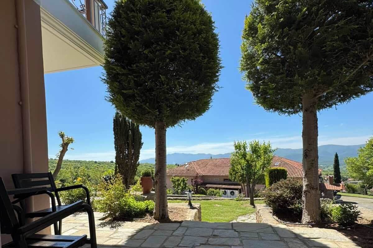 Junior Suite, Patio, Garden View | Soundproofing, free WiFi