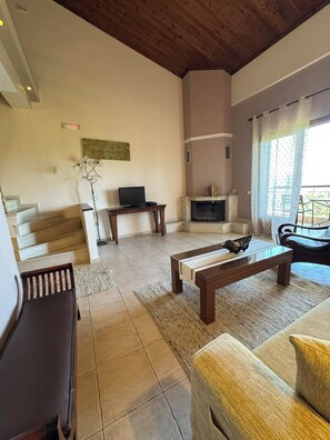 Comfort Duplex, Balcony, Garden View