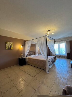 Family Suite, Balcony, Garden View | Soundproofing, free WiFi - Hotel Epavlis (Sintiki)