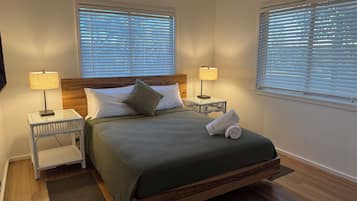 2 bedrooms, desk, iron/ironing board, free WiFi