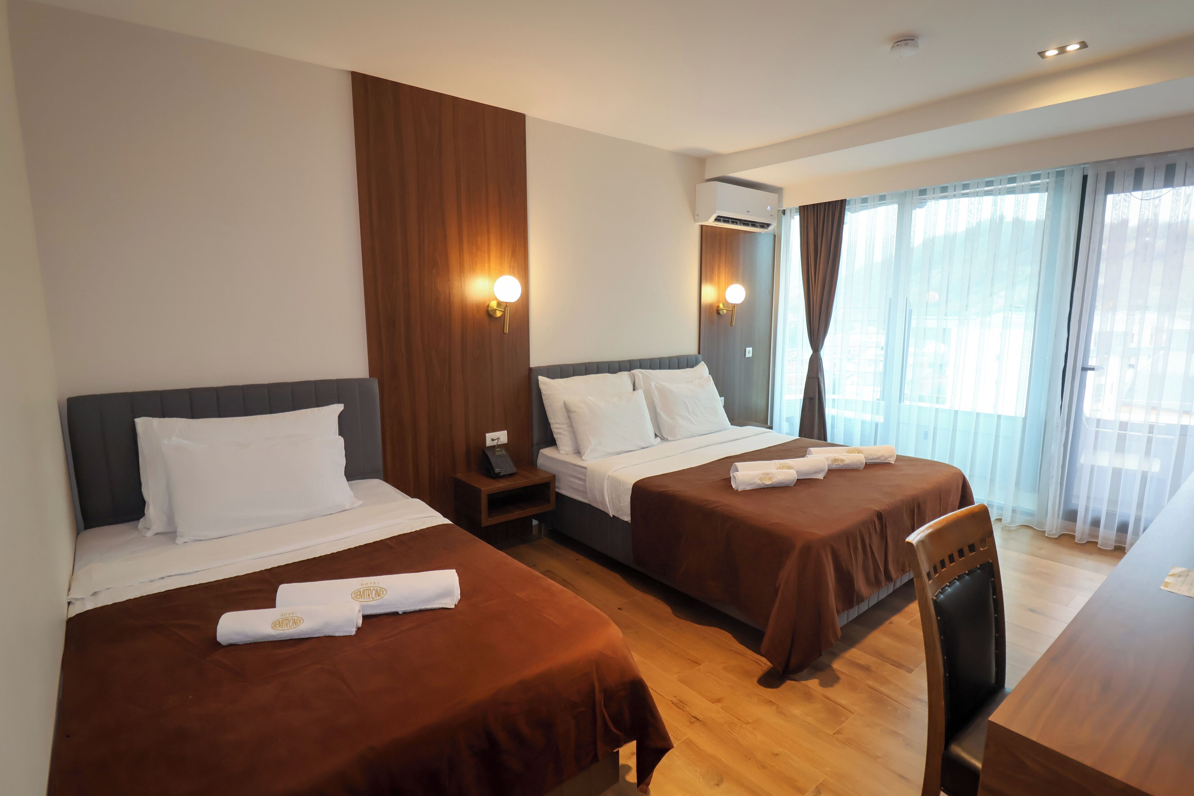 Comfort Triple Room, Balcony, City View