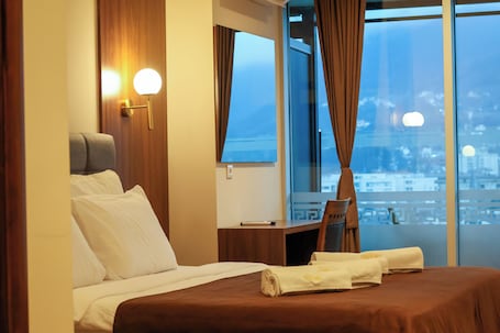 Deluxe Double Room, Balcony, Mountain View. Semitronix Hotel