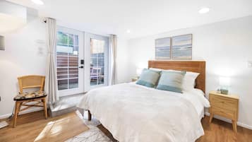 2 habitaciones, escritorio, tabla de planchar con plancha y wifi