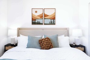 2 多间卧室、办公桌、熨斗/熨衣板、旅行婴儿床