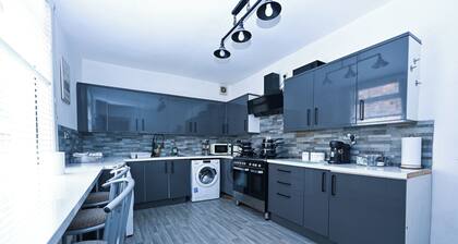 Humble Home NE 2-Short stay& Long stay or Contractors