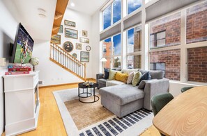 TV, fireplace, offices