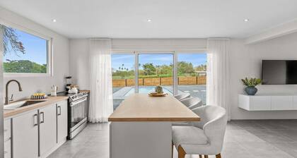 Teikirizi | Beachy Vibes & Private Pool