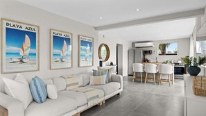 Televisión y oficina 