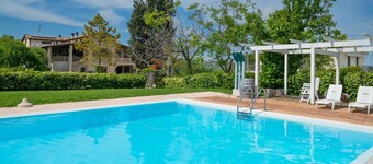 Apartment i Città Sant'angelo med 2 soverom som kan romme 4