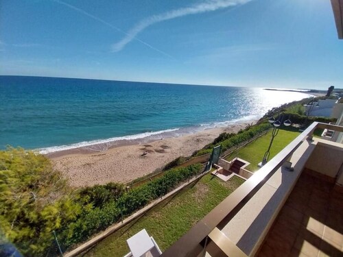 Front Line Beach Costa Dorada