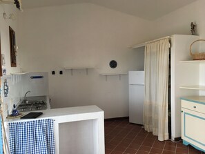 Private kitchen - White houses (Sardegna)