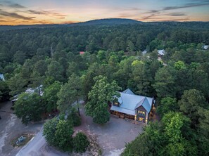 Exterior - The Copper Lodge (Broken Bow)