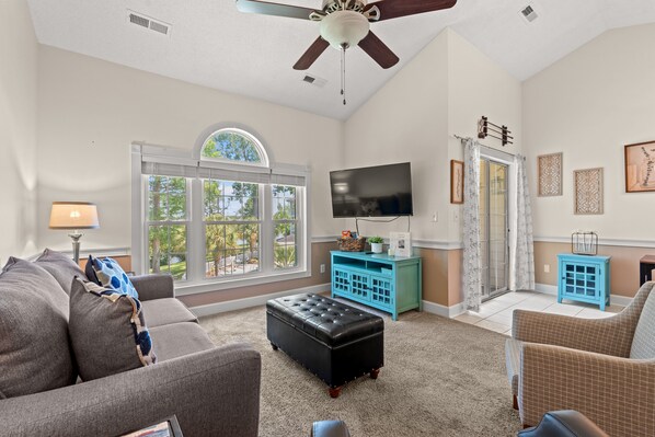 TV - 1 BR Condo with Water and golf Views! (Myrtle Beach)