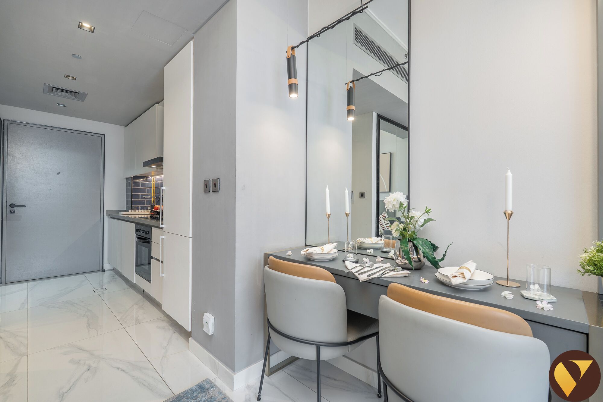 Departamento de lujo, balcón, vista a la ciudad | Servicio a la habitación