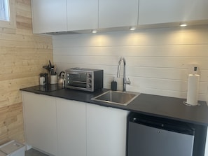 Geladeira, fogão, cooktop, torradeira
