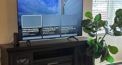 Tranquil 2-bedroom apartment with WiFi in Fairbanks