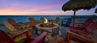 Waterfront Resort Condo | Heated Pool, Bar & Grill