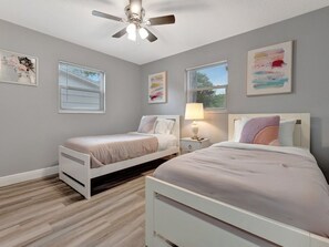 4 bedrooms, desk, travel cot, WiFi