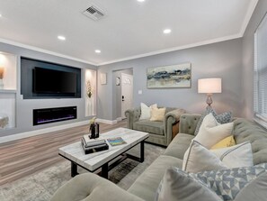 TV, fireplace, offices