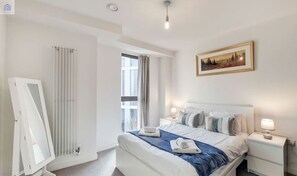 2 bedrooms, desk, iron/ironing board, travel cot