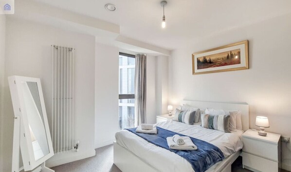 1 habitación, escritorio y insonorización 