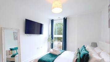 2 bedrooms, desk, soundproofing, iron/ironing board