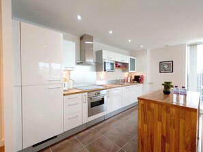 Fridge, microwave, oven, dishwasher