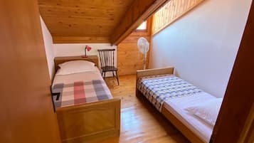 Apartment (Two bedroom apartment) | 2 bedrooms, cribs/infant beds