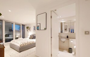 2 bedrooms, desk, iron/ironing board, travel crib