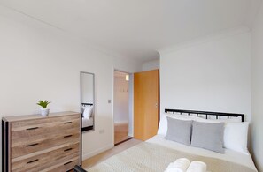 1 غرفة نوم ومكتب ومكواة/لوح كي وواي فاي