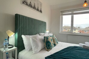1 Schlafzimmer, Bügeleisen/Bügelbrett, Reisekinderbett, WLAN