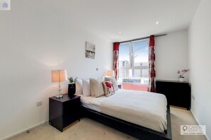 2 bedrooms, iron/ironing board, travel cot, WiFi