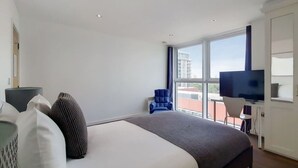 Unclassified image, 4 of 7, button - Standard Ensuite Room (London)