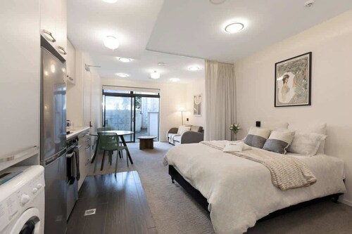 Mt Victoria Studio - Kitchen, Bath Tub, Sleeps 2